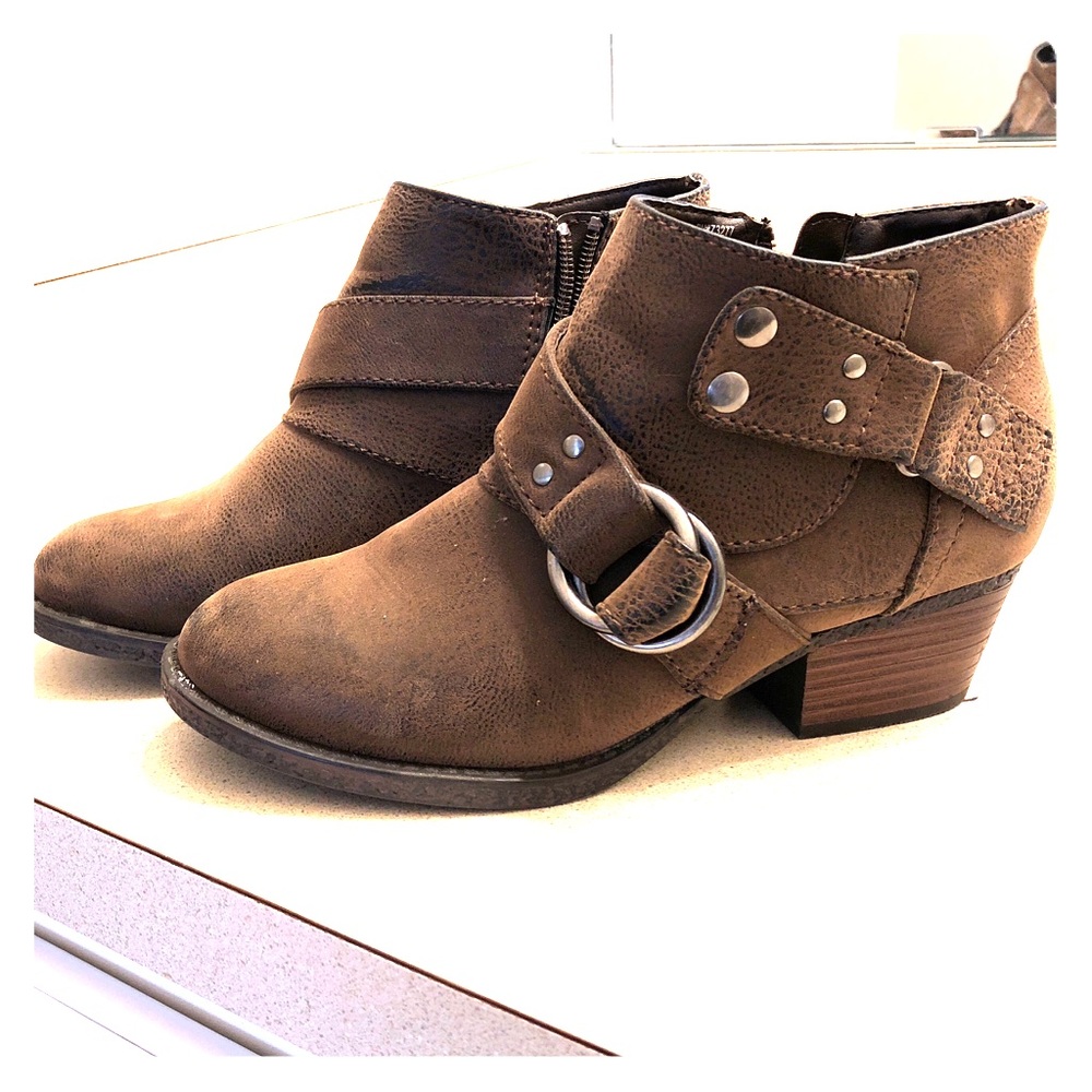 Sonoma memory foam booties size 6